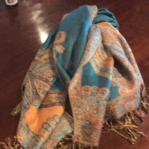 Luxurious silk paisley scarf